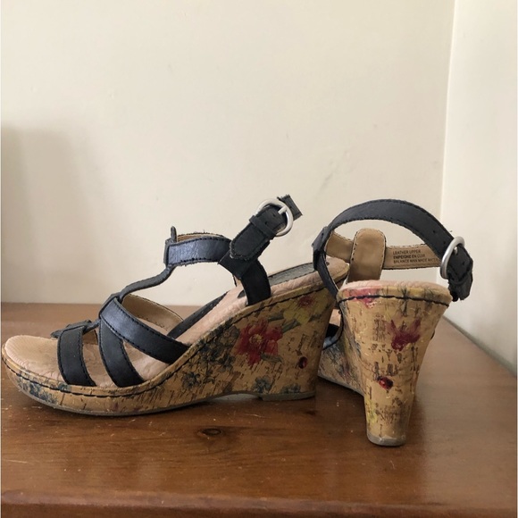 Born Floral Wedge Sandal - size 7 - Picture 2 of 14